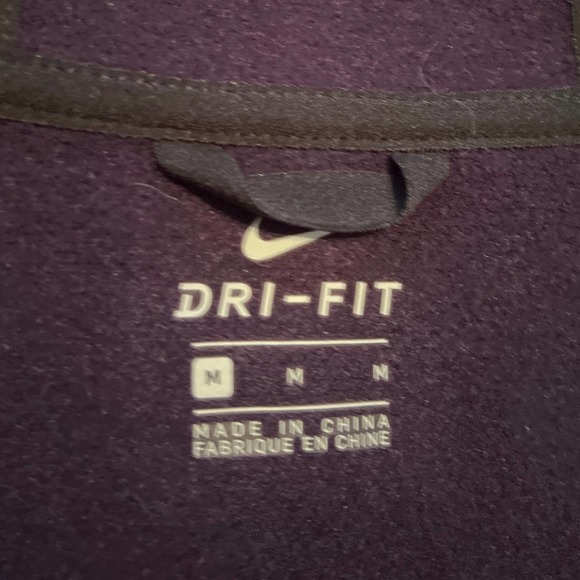 Nike Dri Fit jacket with Hood and Thumbholes- M - Picture 8 of 9